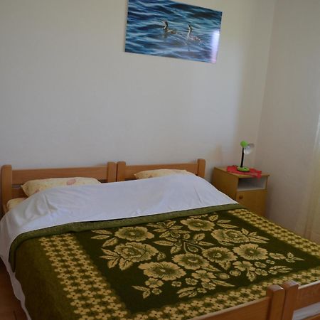 Apartments Aneva 1 Baška Zewnętrze zdjęcie