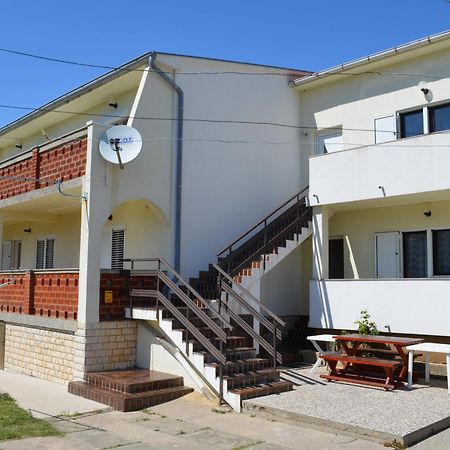 Apartments Aneva 1 Baška Zewnętrze zdjęcie